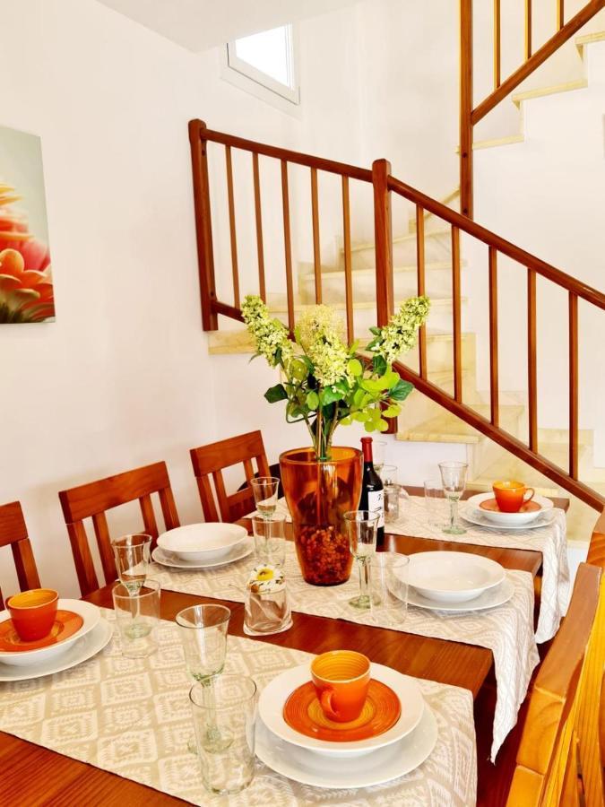 Villa Lorena Sa Caleta Eksteriør bilde